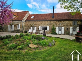 Charmantes Cottage mit großem Garten und Pool