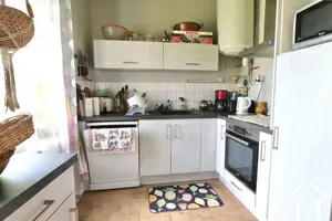 House 1: open kitchen