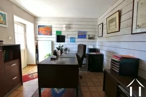Eingang oder Büro im Erdgeschoss