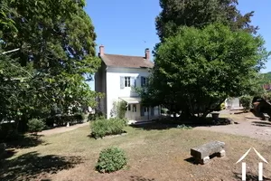 Familienhaus mit eingezäuntem Garten