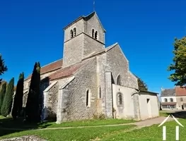 Blick auf das Haus von der Kirche