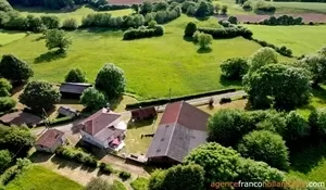 Ensemble with 36,5 acres Ref # Li1013 