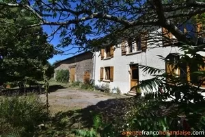 Farmhouse on 17 acres and various water sources Ref # 777 