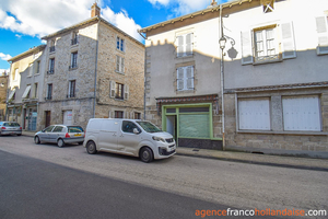 4-storey town house Ref # Li892 