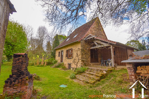 Charming cottage in a bucolic setting Ref # Li979 