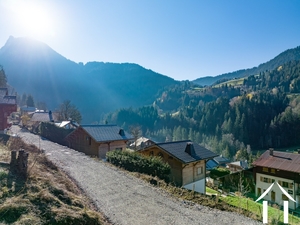 Großes Baugrundstück - offener Blick auf die Berge von Morzine Ref # C4778-2 