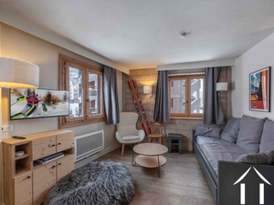 One bedroom apartment + mountain corner - ski in / ski out  Ref # C6030 