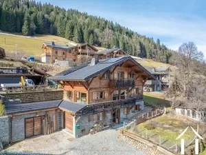 Charmantes 5-Schlafzimmer-Chalet - nahe dem Zentrum Ref # C6260 