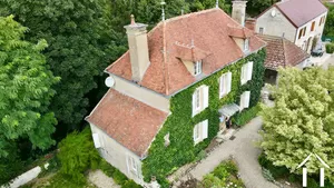 Herrenhaus in Gehweite zum Schloss Tanlay Ref # BH5314H 