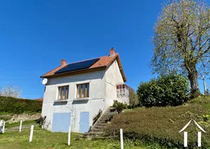 Geschmackvoll renoviertes altes Dorfhaus, 11 km von Nolay entfernt Ref # PM5417D 