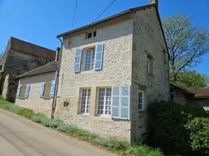 Charmantes Charakterhaus an der Quelle der Seine Ref # RT5594P 