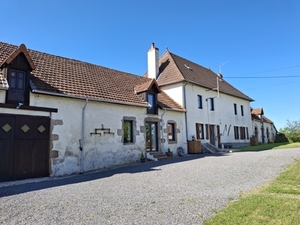 Vollständig renovierter alter Bauernhof Ref # 5583 