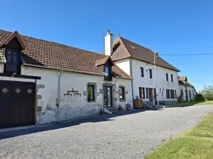 Vollständig renovierter alter Bauernhof Ref # 5583 