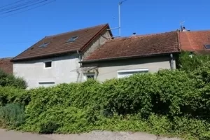 Kleines Haus am Fluss mit privatem Garten Ref # CR5611BS 