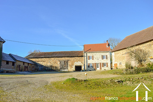 Typischer französischer Bauernhof mit bis zu 74 Hektar Ref # Li732 