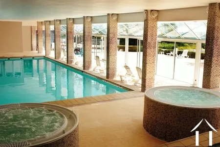 The hotel's existing facilities include a number of swimming pools and relaxing jacuzzi tubs, as well as a 1200m2 spa and gym with the latest fitness machines.