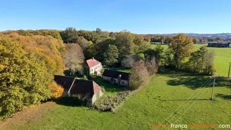 Abgelegene renovierte Maison de Campagne Ref # Li1003 