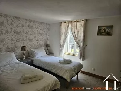 Haus zu verkaufen chalus, auvergne, Li1010 Bild - 8