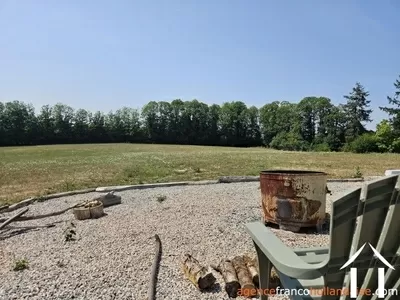 Haus zu verkaufen chalus, auvergne, Li1010 Bild - 11