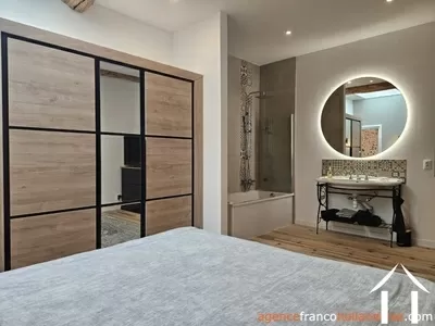 Haus zu verkaufen chalus, auvergne, Li1010 Bild - 28