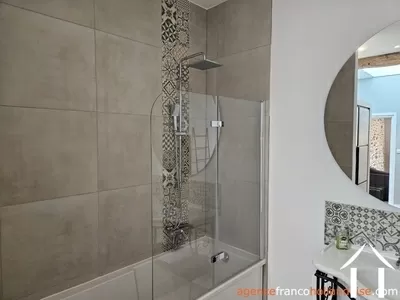 Haus zu verkaufen chalus, auvergne, Li1010 Bild - 38