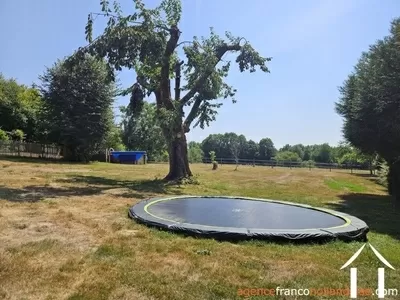 Haus zu verkaufen chalus, auvergne, Li1010 Bild - 41