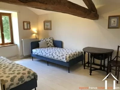 Haus zu verkaufen chalus, auvergne, Li1040 Bild - 9