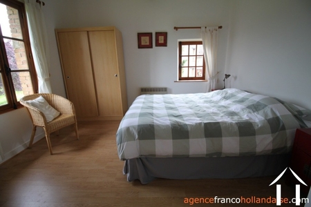 Haus zu verkaufen chalus, auvergne, Li1040 Bild - 42