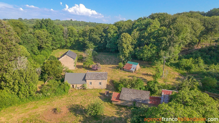 Old farmhouse, large outbuildings and over 3 acres of land  Ref # Li1059 