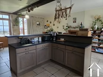 Bauerhaus zu verkaufen bourbon l archambault, auvergne, AP030071081 Bild - 3