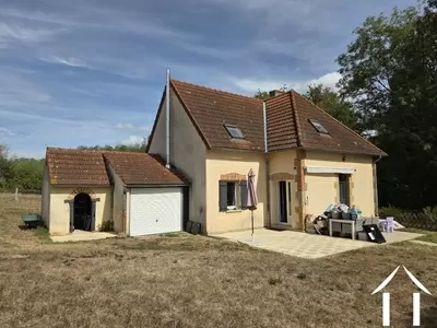Chateau zu verkaufen neuilly le real, auvergne, AP030071200 Bild - 1