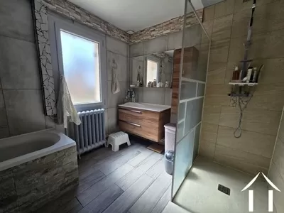 Chateau zu verkaufen neuilly le real, auvergne, AP030071200 Bild - 5