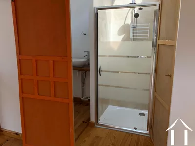 Badezimmer und WC - Elternsuite