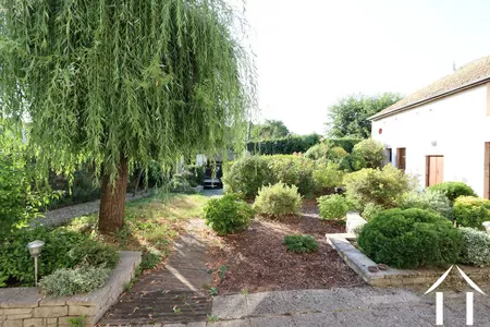 Enclosed garden