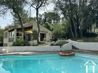 Villa in einer privilegierten und ruhigen Lage in der Nähe von Montpellier Ref # 11-2494