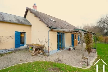 Komfortables Haus im schönen Morvan-Tal Ref # CVH5565 