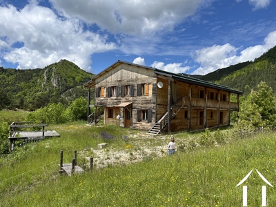 Chalet mit 7 Schlafzimmern auf 7000m2 Grundstück. Ref # BH5579H 