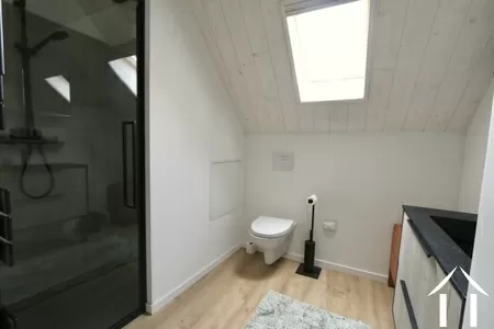 Badezimmer mit Toilette