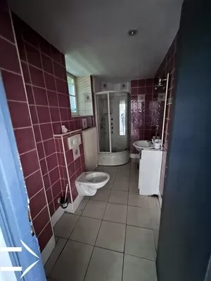 <nl>Douchekamer toilet RdC</nl>
