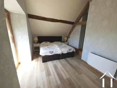 Neu gestaltetes Hauptschlafzimmer im 3. Stock
