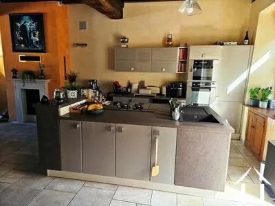 KItchen with island