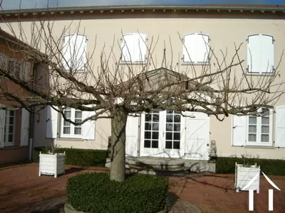 Schloss zu verkaufen roanne, rhone-alpes, 1681 Bild - 2