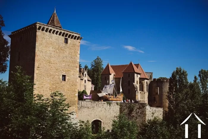 REGION FEATURED bild-2