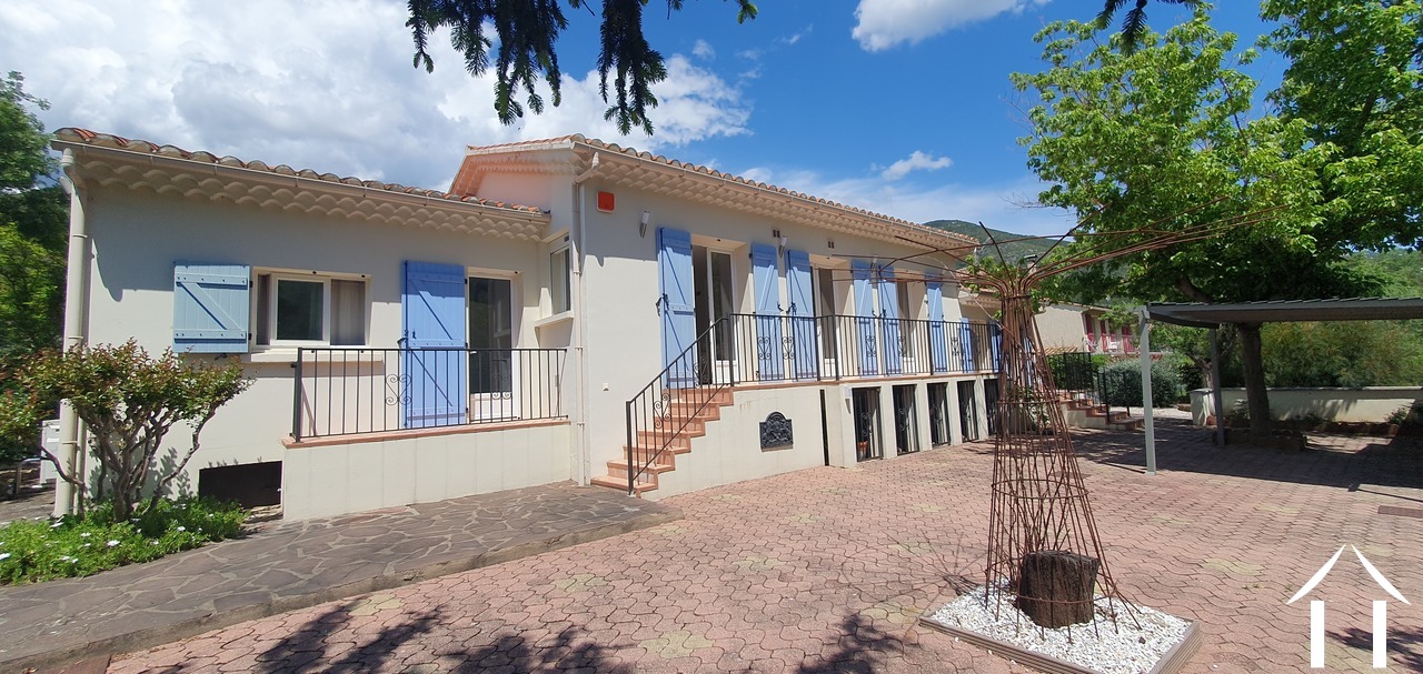 Riverside Property with views in Roquebrun