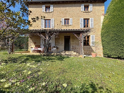 Charmantes Haus im Beaujolais-Gebiet, 4 Schlafzimmer