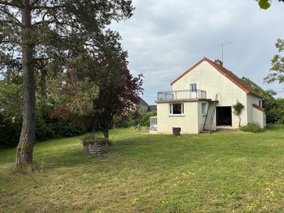 schön gelegenes Haus in traumhafter burgundischer Umgebung