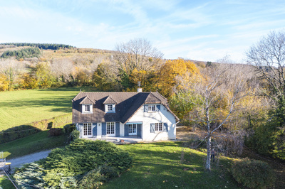 Charmantes Haus, Grenze Jura/Bourgogne